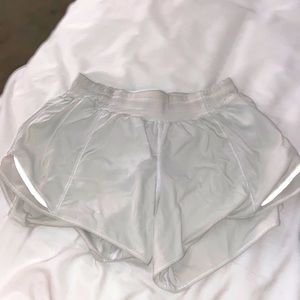 White lululemon hottie hots